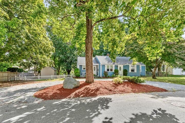 Property Photo:  3 Kenmore Court  RI 02806 