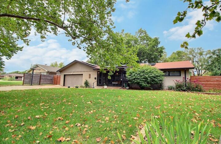 Property Photo: 6412 E Claytonia St KS 67206