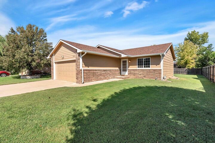 Property Photo:  3110 W Wildwood Cir  KS 67217 