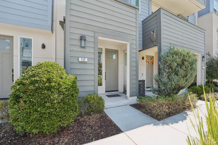 Property Photo: 2930 Sanor Place 112 CA 95051