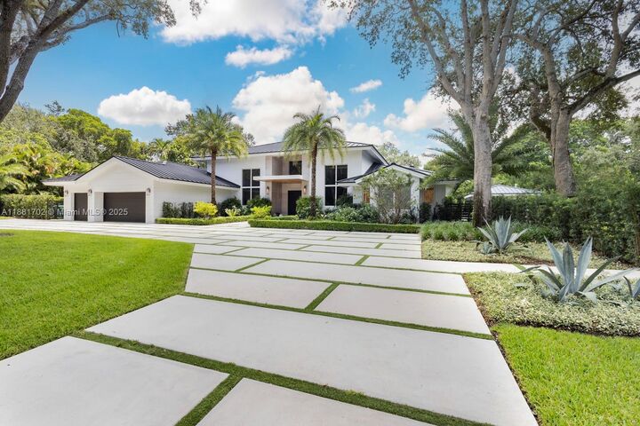 Property Photo:  11645 SW 69th Ave  FL 33156 