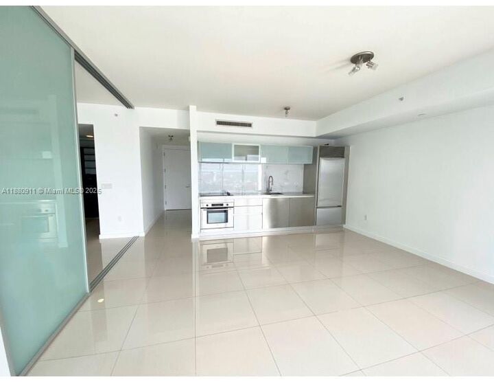Property Photo:  1040 Biscayne Blvd 3605  FL 33132 