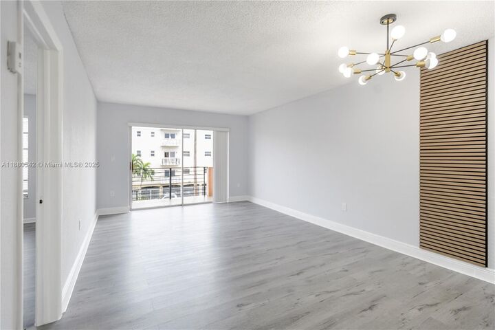 Property Photo:  365 NE 125th St 302  FL 33161 