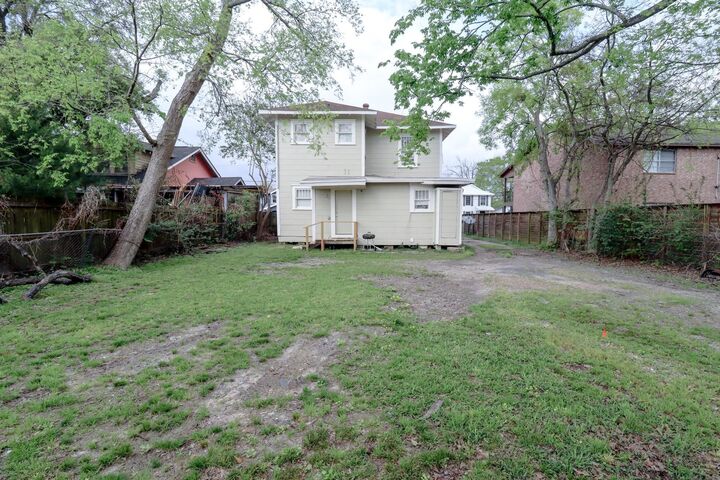 Property Photo:  2237 North Street  TX 77701 