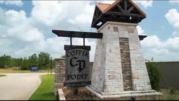 Property Photo:  1295 Natasha'S Way  TX 77657