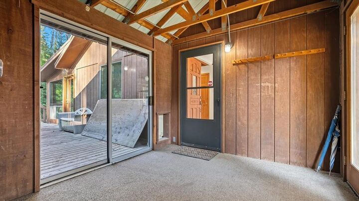 Property Photo: 42604 N Hatch Rd WA 99006