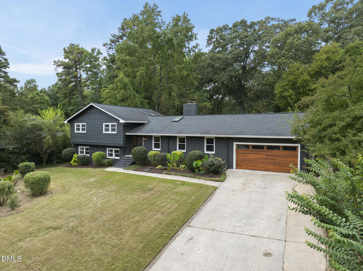 Property Photo: 5105 Shamrock Drive NC 27612