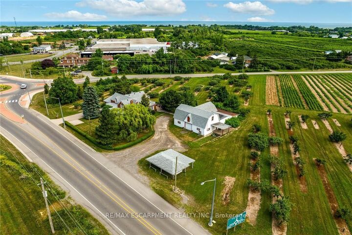 Property Photo: 5581 King Street ON L0R 1B3