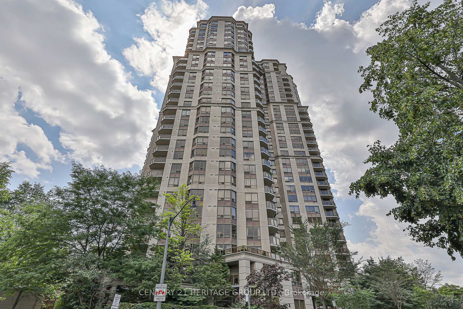 Property Photo:  78 Harrison Garden Boulevard 1704  ON M2N 7E2 