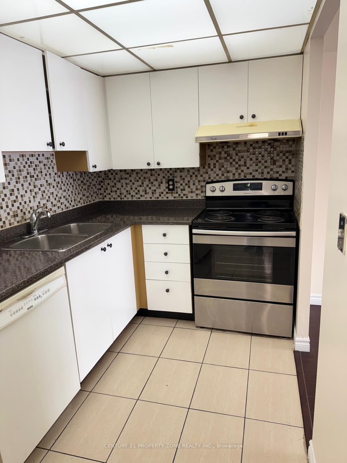 Photo de la propriété: 145 Hillcrest Avenue 2113 ON L5B 3Z1