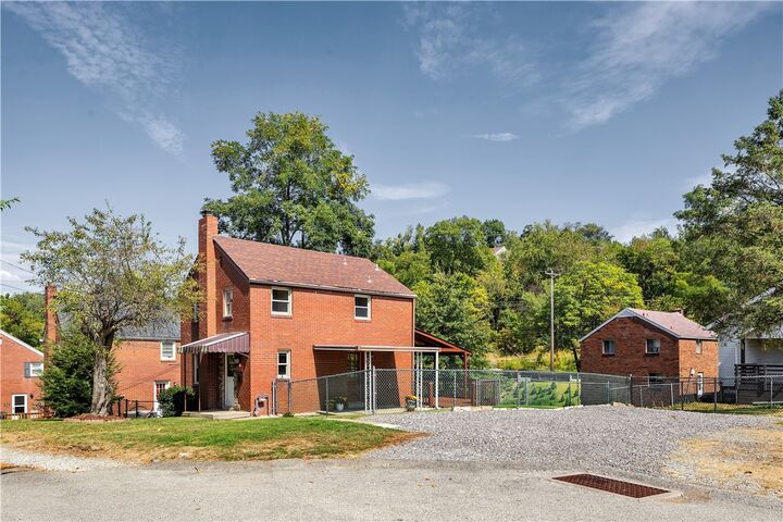 Property Photo: 5814 Madison Drive PA 15147