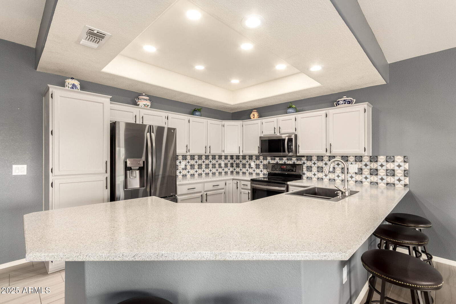 Property Photo:  11069 E Kilarea Avenue 194  AZ 85209 