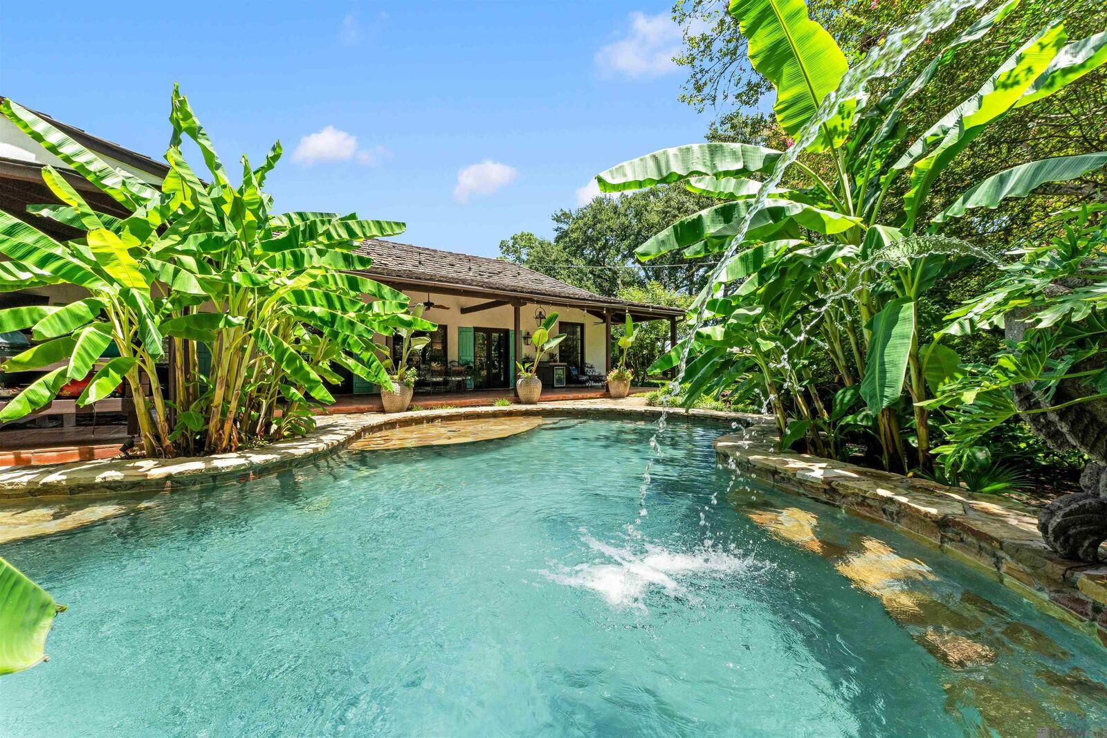 Property Photo:  1525 Brame Dr  LA 70808 