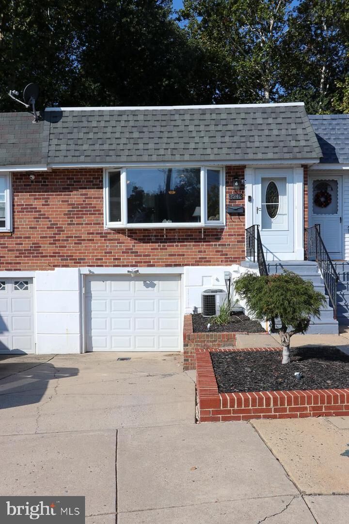 Property Photo: 3242 Rhett Road PA 19154