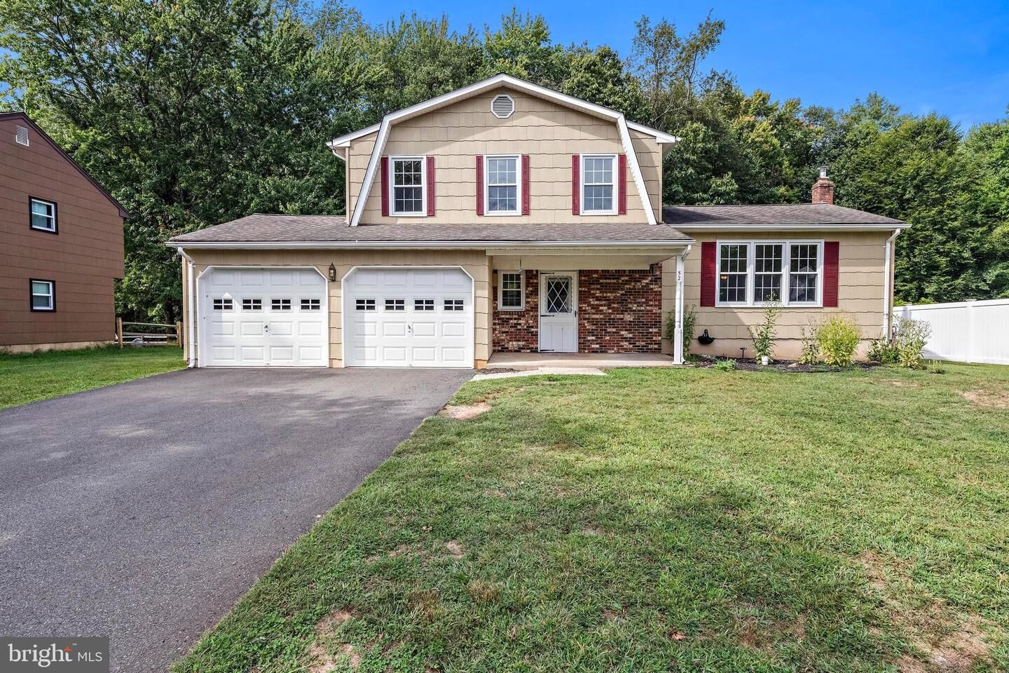 Property Photo:  52 Colleen Circle  NJ 08638 