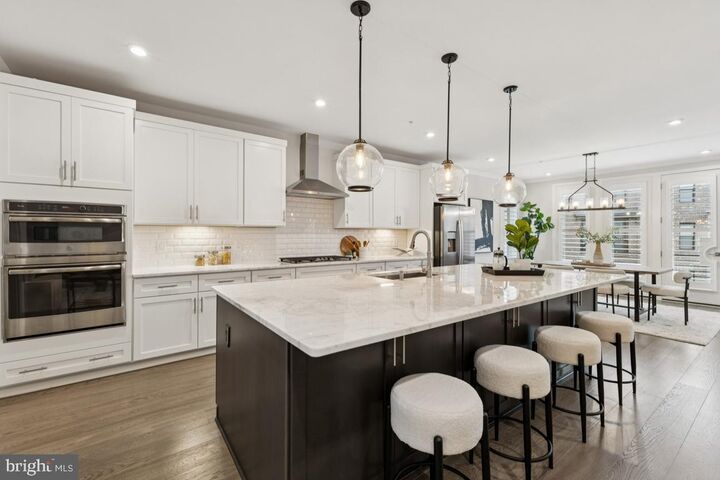 Property Photo:  14426 Beckett Glen Circle 906  VA 20151 