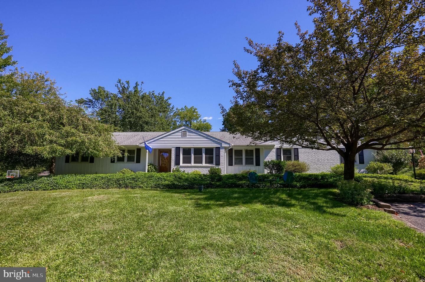 Property Photo:  2365 Fruitville Pike  PA 17601 