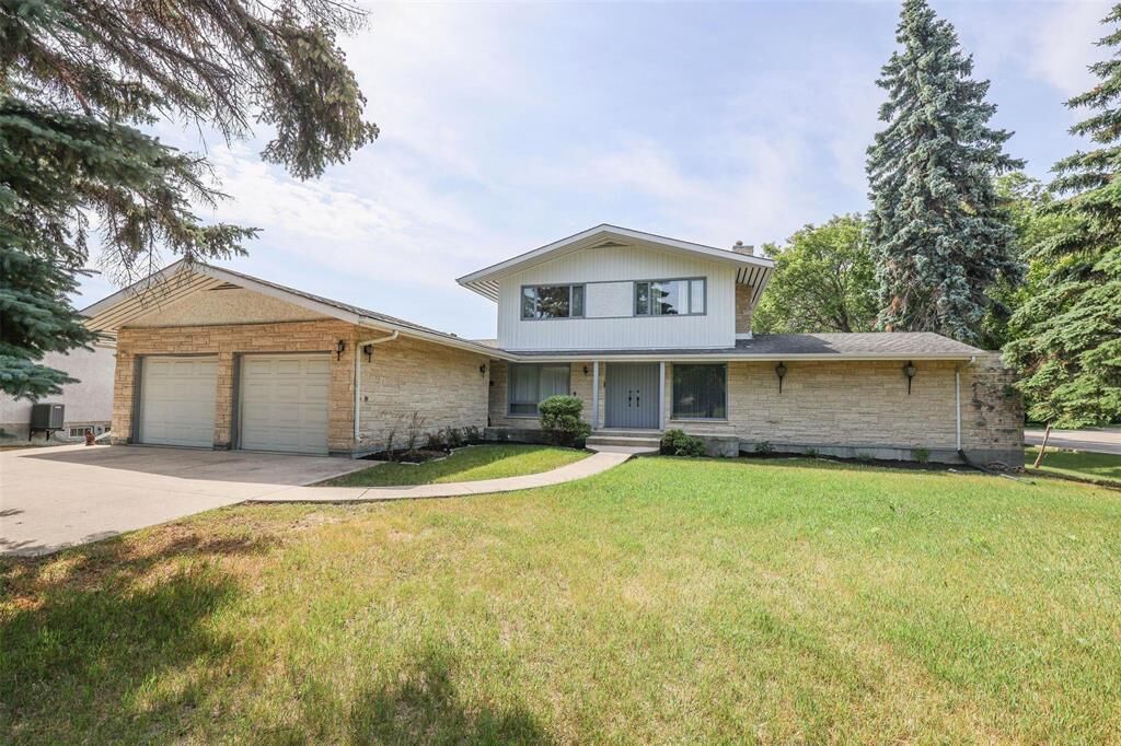 Property Photo:  2398 Portage Avenue  MB R3J 0M8 
