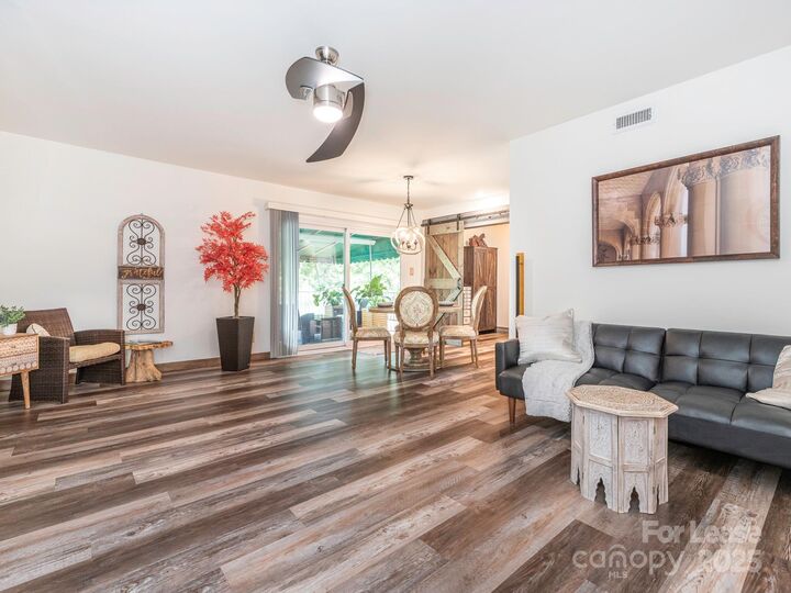 Property Photo:  8340 Meadow Lakes Drive  NC 28210 