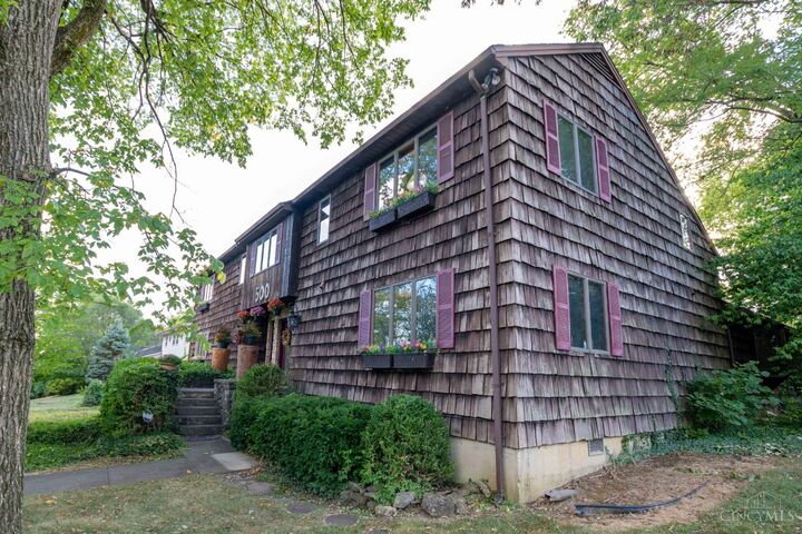 Property Photo:  500 Dorset Drive  OH 45042 