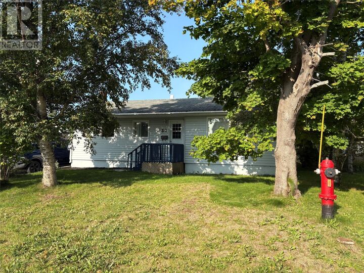 30 Alcock Crescent  Gander NL A0G 3A0 photo