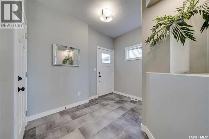 Property Photo:  202 Antonini Court  SK S7L 7P3 