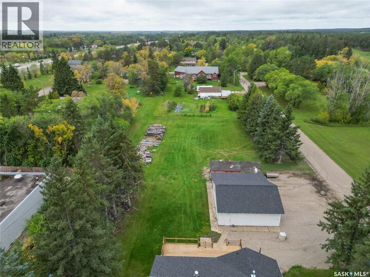 Property Photo:  501 11th Street NW  SK S6V 2R9 