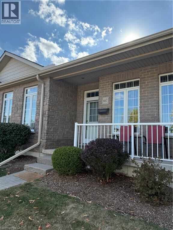 Property Photo:  667 Southwood Way 2  ON N4S 9A6 
