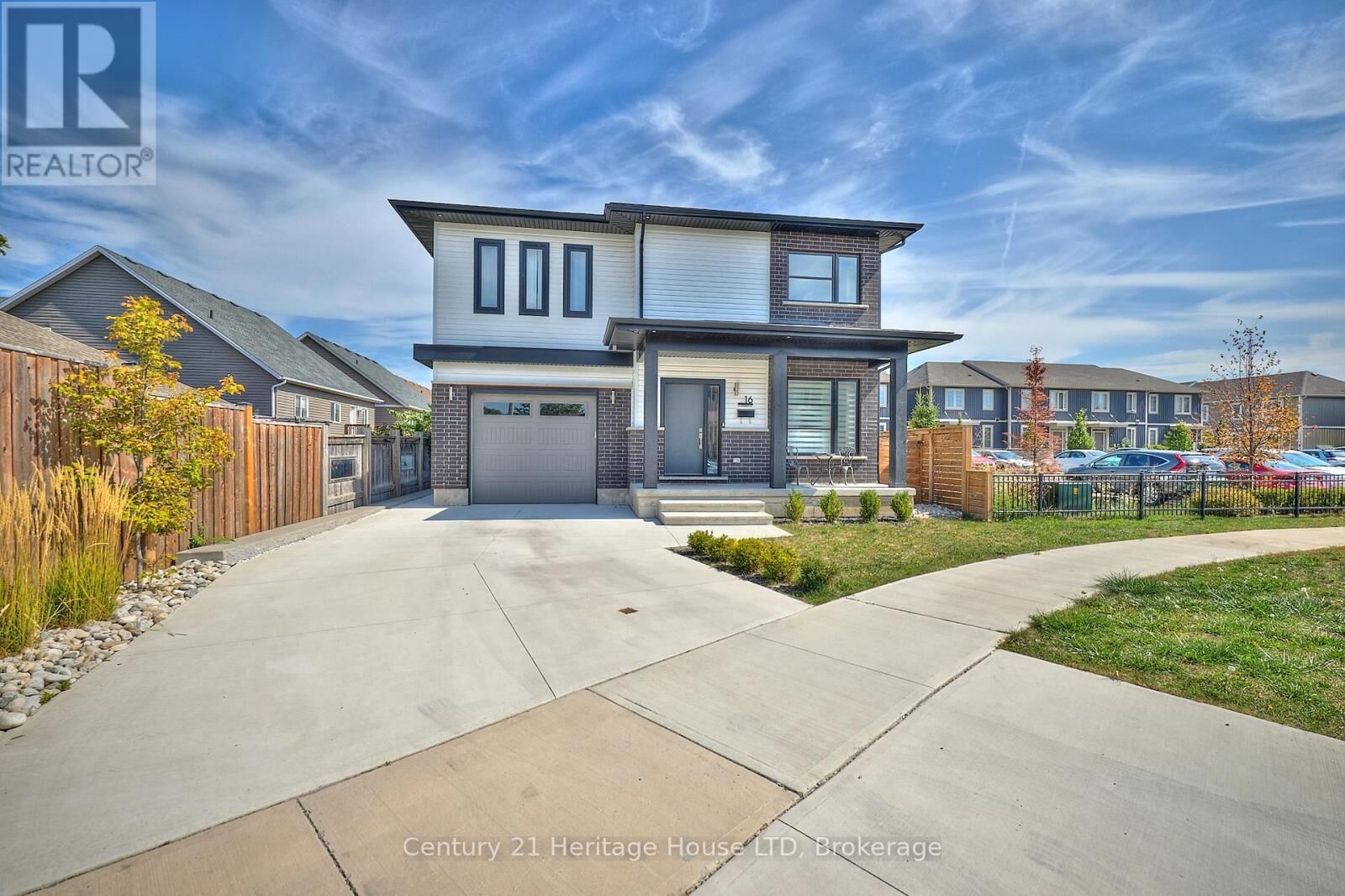 Property Photo:  16 Corbin Street  ON L2P 0E8 