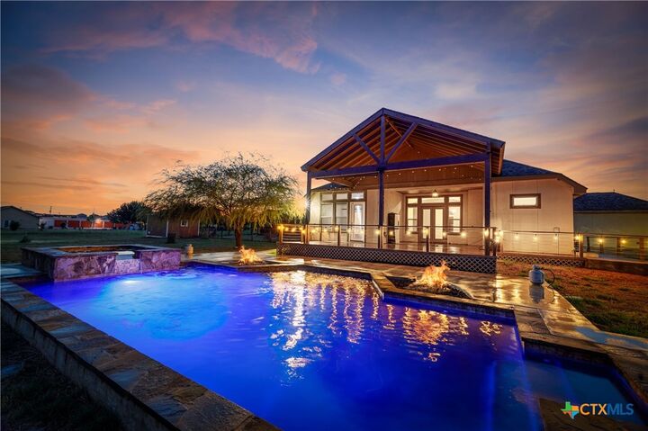 Property Photo:  212 Ferryboat Lane  TX 78130 
