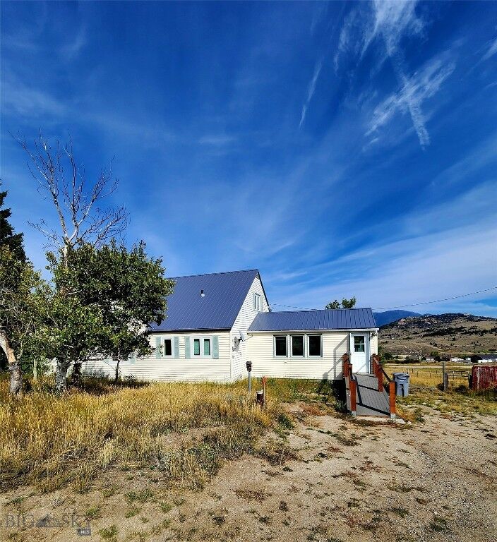 Property Photo:  900 Beef Trail Road  MT 59701 