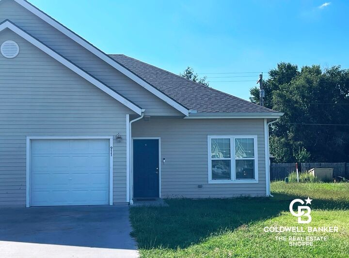 903 N Sunflower Lane  Ulysses KS 67880 photo