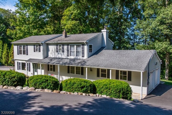 Property Photo:  17 Hillsdale Dr  NJ 07461 
