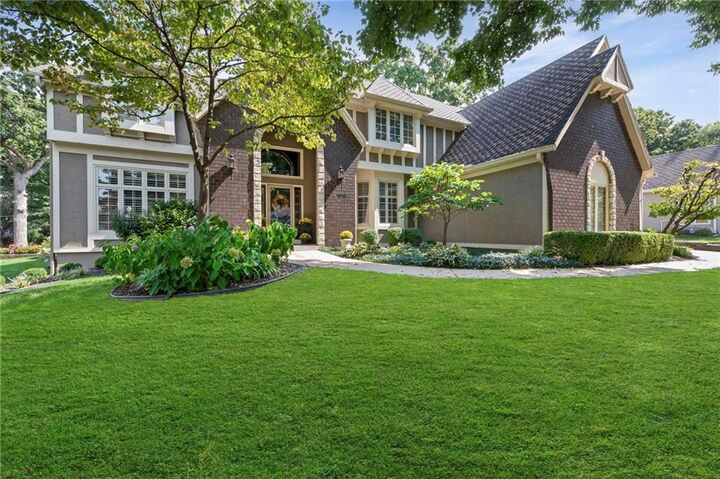 13829 Hemlock Street  Overland Park KS 66223 photo