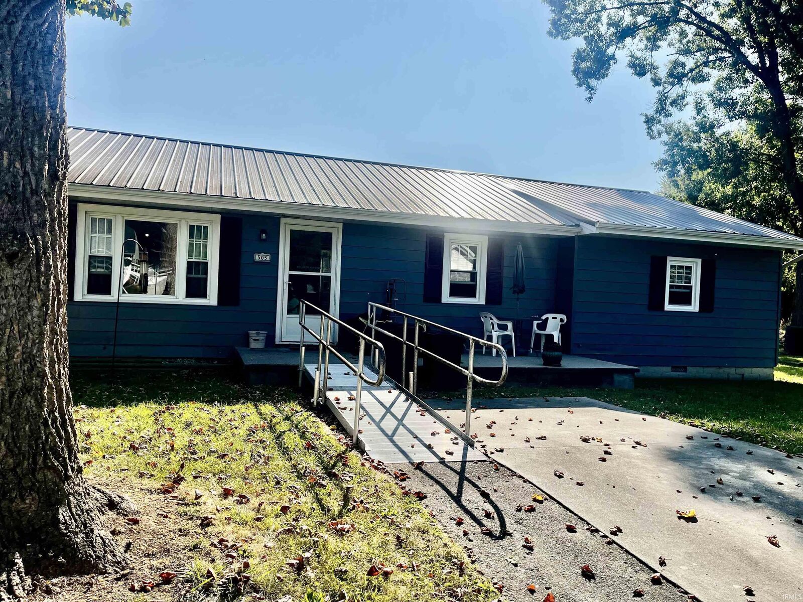 Property Photo:  505 S High Street  IN 47348 
