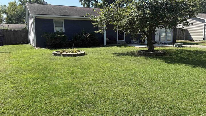 Property Photo: 7517 Bayard Park Drive IN 47715