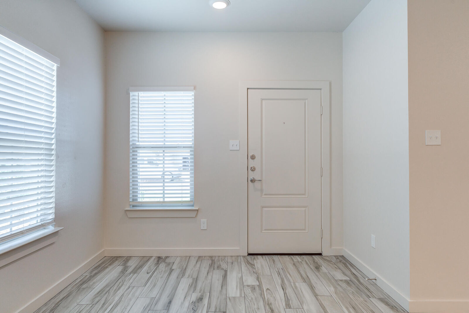 Property Photo:  7046-7052 41st Street  TX 79407