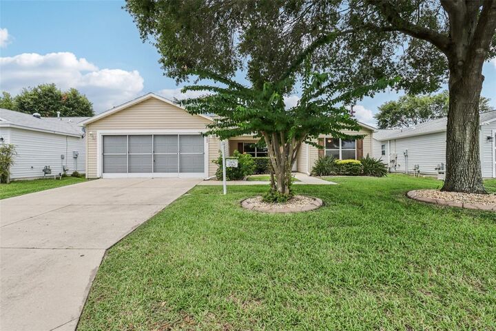 Property Photo:  3562 Auburndale Avenue  FL 32162 