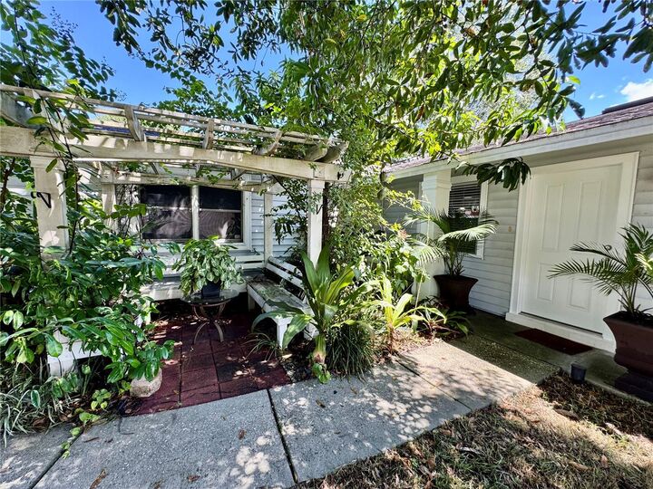 Property Photo:  7332 Thomas Jefferson Circle E  FL 33830 