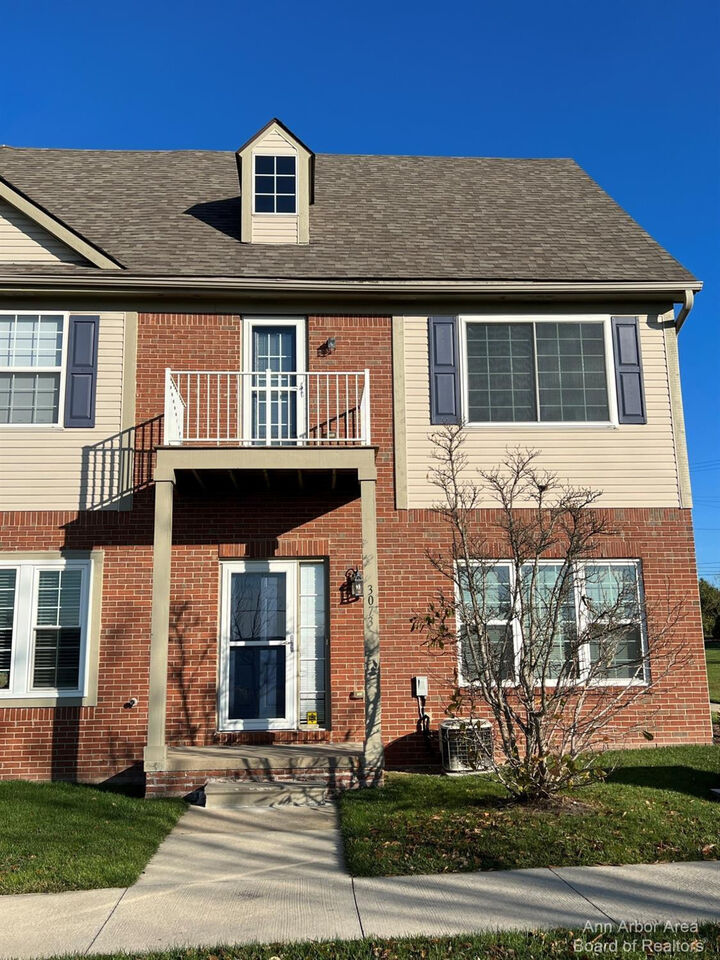 Property Photo:  3073 Cloverly Court  MI 48108 