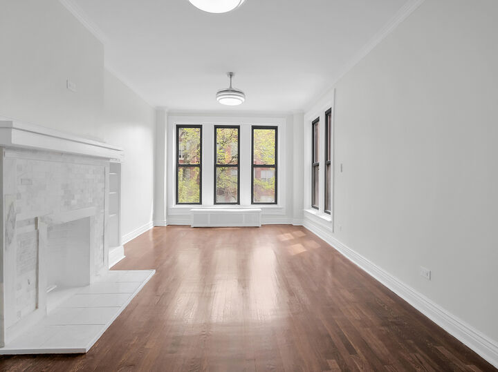 Property Photo:  5132 S Drexel Avenue 2D  IL 60615 