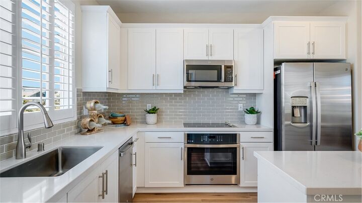 Property Photo:  2576 E Hyde Paseo  CA 91762 