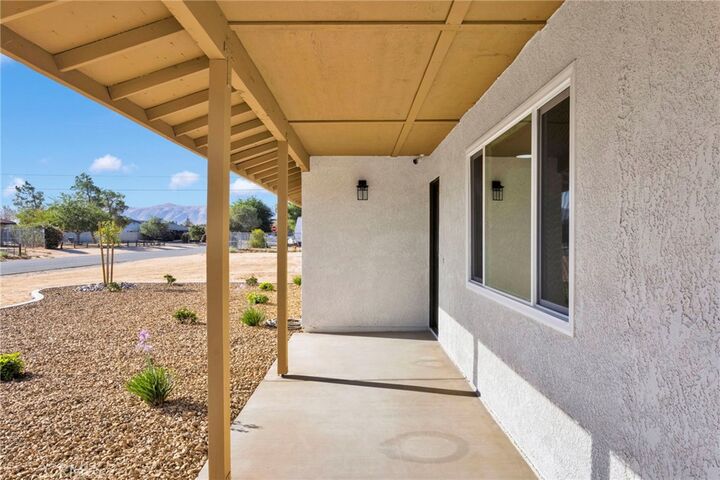 Property Photo:  12520 Tamiani Road  CA 92308 