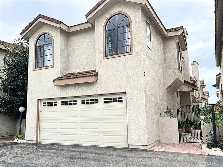 Property Photo:  544 N Orange B  CA 91744 