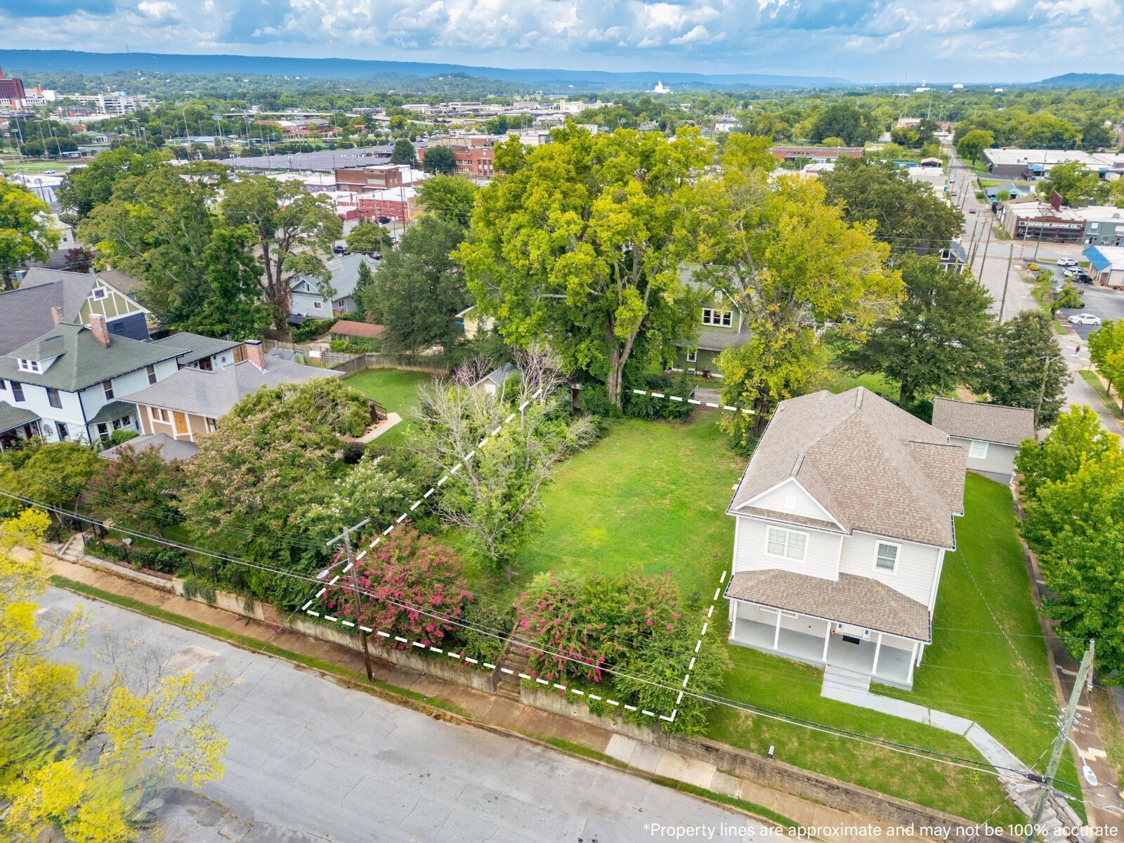 Property Photo: 1513 Chamberlain Avenue TN 37404
