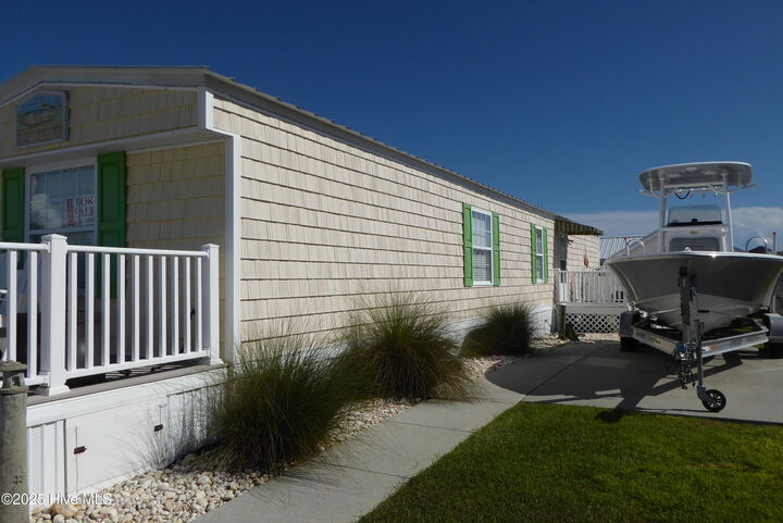 Property Photo:  405 Snow Goose Lane  NC 28570 