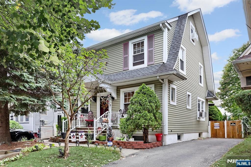 Property Photo:  179 W 3rd Street  NJ 07011 