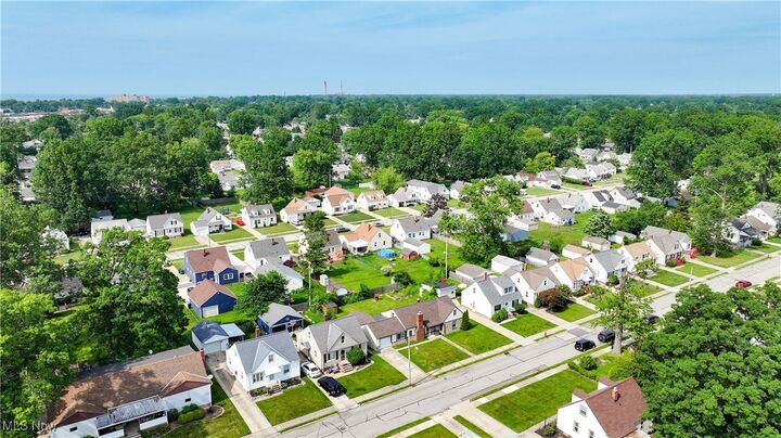 Property Photo: 29121 Oakdale Road OH 44095