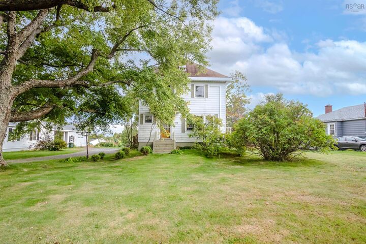 Property Photo: 2238 Sydney Road NS B1E 1K1