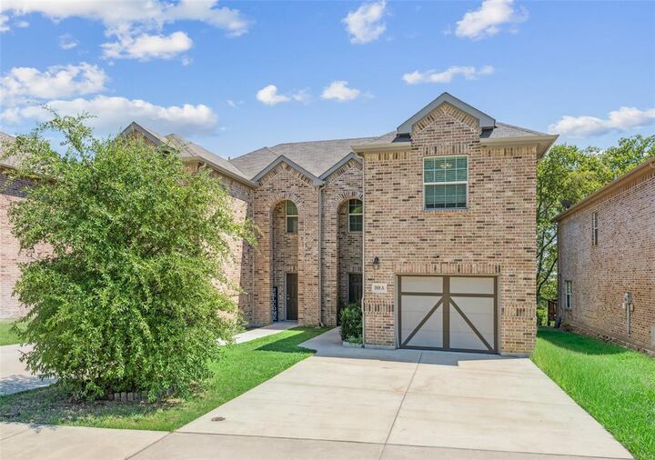Property Photo: 268 Castleridge Drive A TX 75068